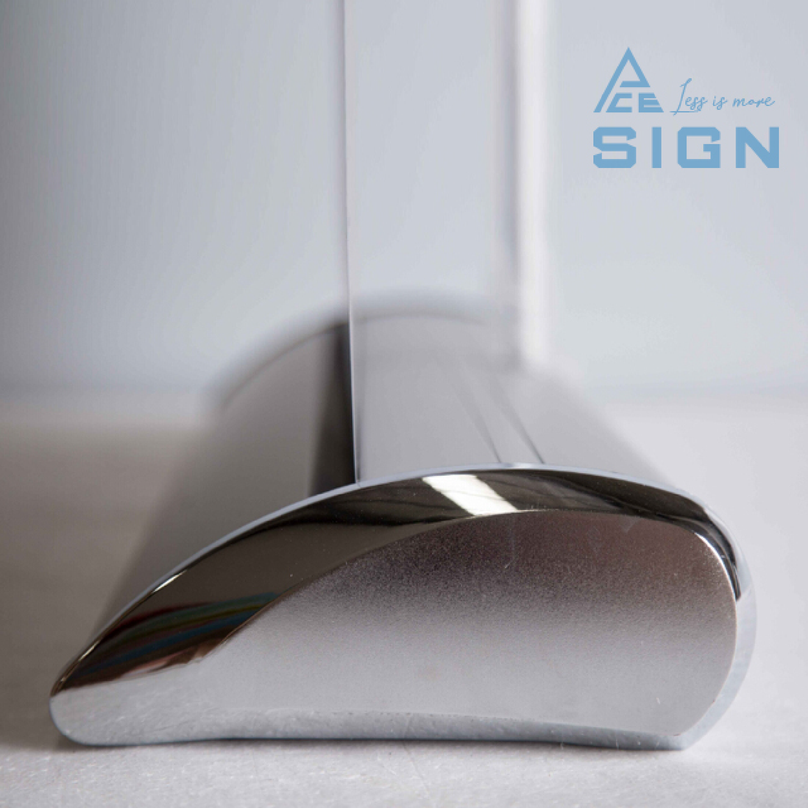 Upscale retractable banner stands.