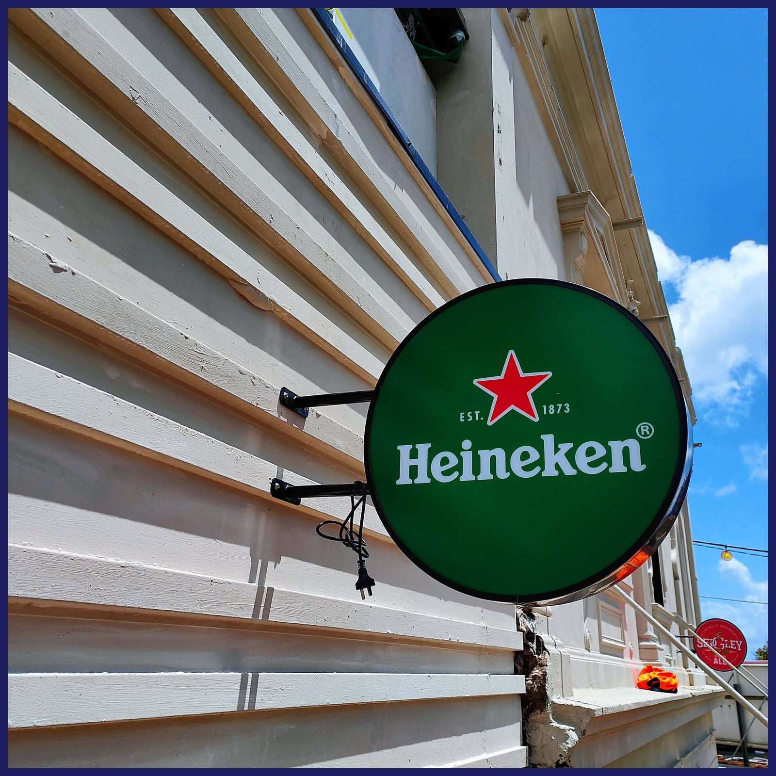 Double Side Aluminum Rounded Light Box